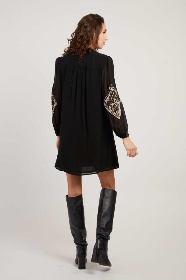 Robe courte brodée manches longues VANINA - Image 3