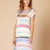 Robe droite aux genoux, en satin imprimé - Calendaire - Image 3