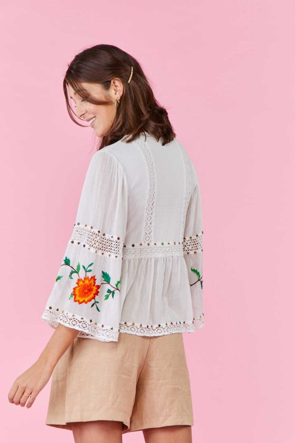 Blouse brodée avec fleurs et coquillage NEMOURS - Image 2