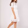 Robe courte en tissu fleuri ajouré PENELOPE - Image 3