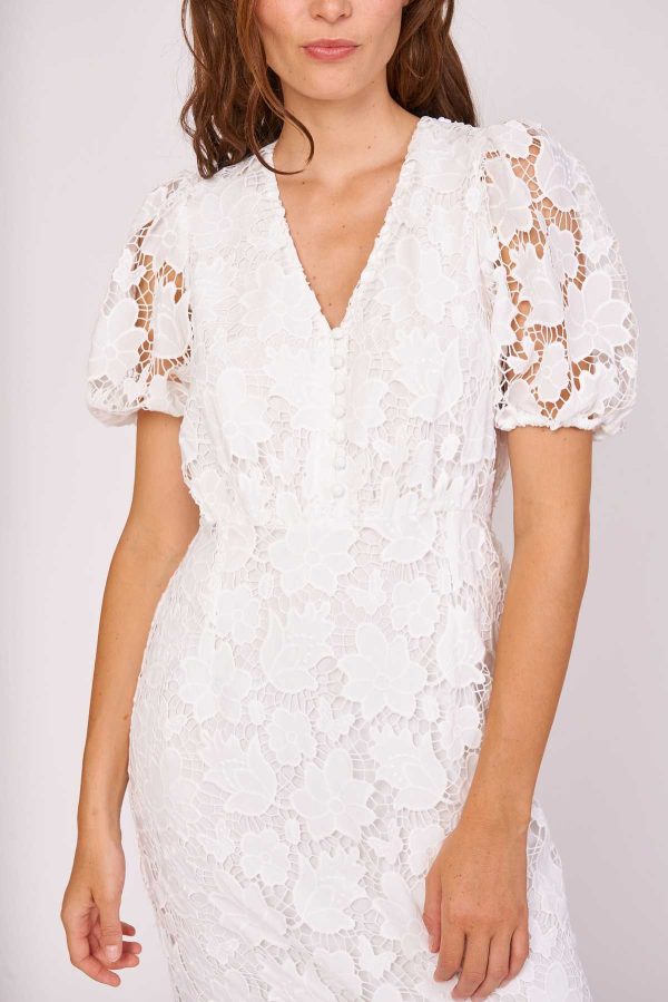 Robe mi-longue en dentelle motifs fleurs PLACIDE - Image 4