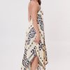 Robe longue imprimée à bretelles croisées au dos TELMA - Image 3