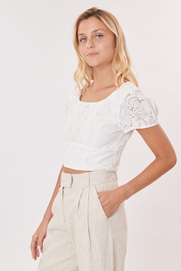 Top court manches courtes en broderie anglaise OCCASION - Image 3