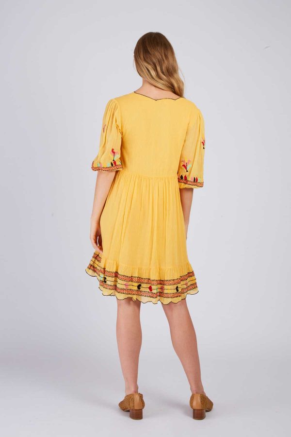 Robe courte brodée CHRYSLA - Image 3