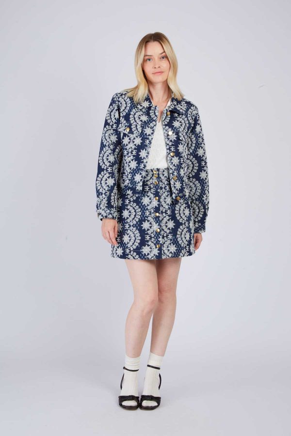 Veste en jean brodée JEZABEL